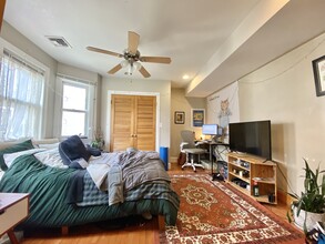 21 Dorr St, Unit C in Boston, MA - Building Photo - Building Photo