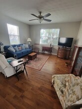 249 Hiawassee Dr in Woodstock, GA - Foto de edificio - Building Photo