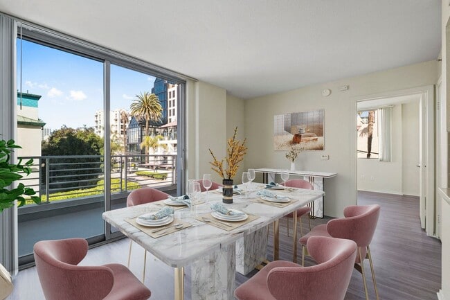 Sea Castle in Santa Monica, CA - Building Photo - Building Photo