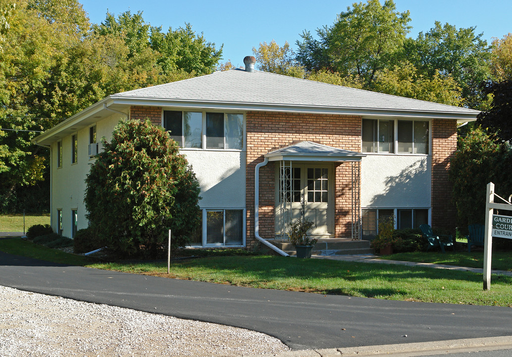 Garden Court in Prior Lake, MN - Building Photo