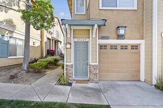 23229 Canyon Terrace Dr in Castro Valley, CA - Building Photo - Building Photo
