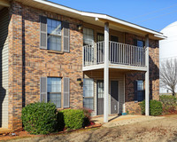 Athens Park Apartments in Athens, AL - Foto de edificio - Building Photo