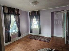 4 Chestnut St in Tilton, NH - Building Photo - Building Photo