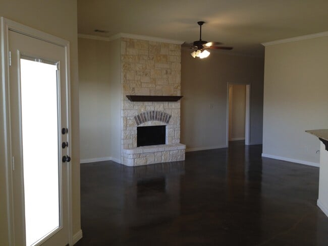 602 Park Wood Circle in Hewitt, TX - Building Photo - Building Photo