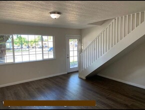 822 Lincoln Ave, Unit 820 in Napa, CA - Foto de edificio - Building Photo