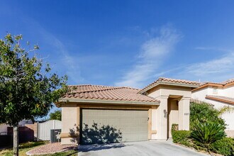 5037 Via De Fortuna Way in North Las Vegas, NV - Building Photo - Building Photo