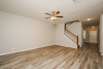 10002 Dawn Trail in San Antonio, TX - Building Photo - Building Photo