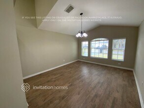 1661 Oak Spring Dr in Tarpon Springs, FL - Foto de edificio - Building Photo