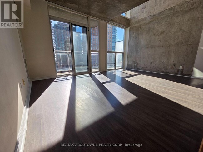 property at 1029 King St W