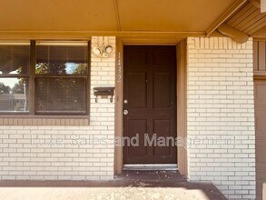 1432 SW 61st Terrace in Oklahoma City, OK - Building Photo - Building Photo