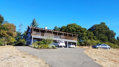 1375 Gossage Ave in Petaluma, CA - Building Photo - Other