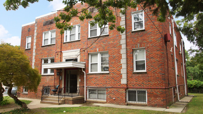 3639 Martin Luther King Jr. Ave SE in Washington, DC - Building Photo - Building Photo