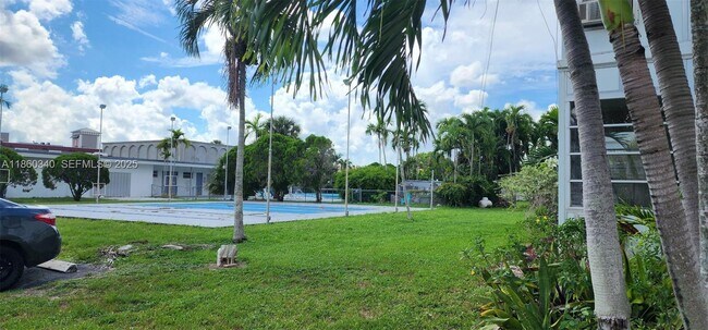 1400 NW 43 Terrace in Lauderhill, FL - Building Photo - Building Photo