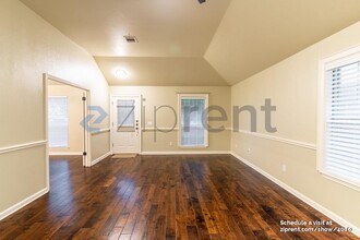 14830 Bescott Dr in Austin, TX - Building Photo - Building Photo