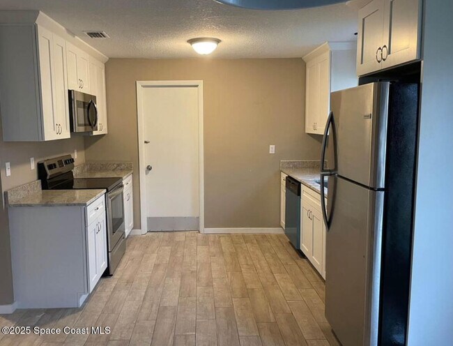 830 Angela Ave in Rockledge, FL - Building Photo - Building Photo