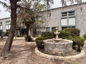 6700 Escondido Dr in El Paso, TX - Building Photo