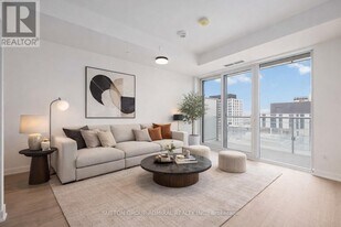 425 Front St E in Toronto, ON - Building Photo