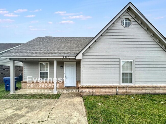 property at 7091 Foxhall Dr
