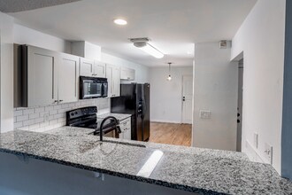 4433 Treasure Oaks Ln in Orlando, FL - Building Photo - Building Photo