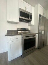 932 Westmoreland Ave in Los Angeles, CA - Building Photo - Building Photo