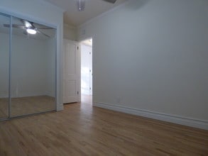 436 Hollowell Ave, Unit 436 in Hermosa Beach, CA - Building Photo - Building Photo