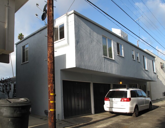 837 21st St in Santa Monica, CA - Building Photo - Building Photo