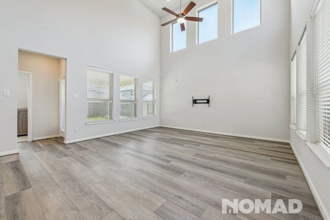 9215 Lair Cove Dr in Cypress, TX - Building Photo - Building Photo