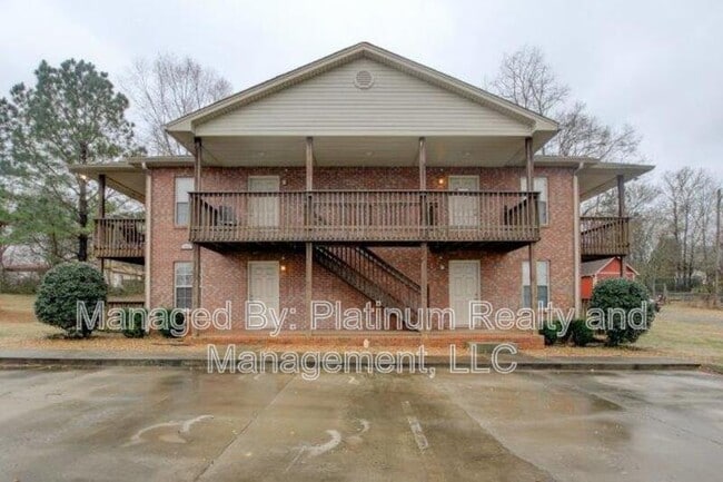 property at 1640 Golf Club Ln