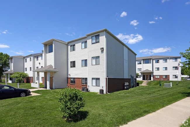 property at 3404 Queen Dr SW