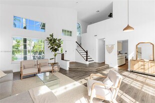 1060 Capistrano in Weston, FL - Building Photo