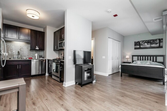 property at 415 N Clark St