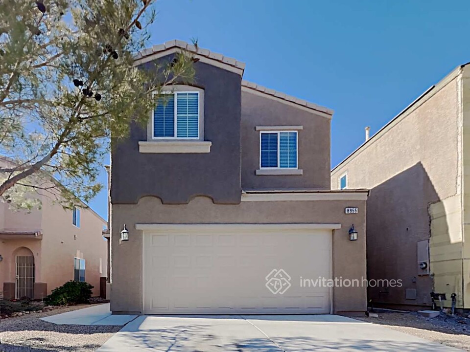 8955 Veneroso St in Las Vegas, NV - Building Photo