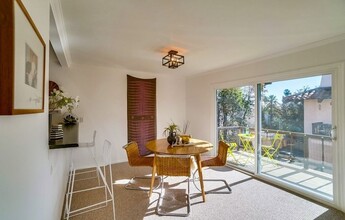 1127 E Del Mar Blvd in Pasadena, CA - Building Photo - Building Photo