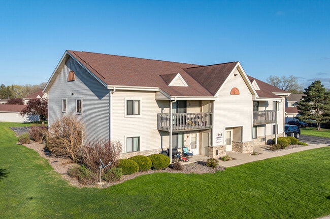 Meadows of Mukwonago in Mukwonago, WI - Building Photo - Primary Photo