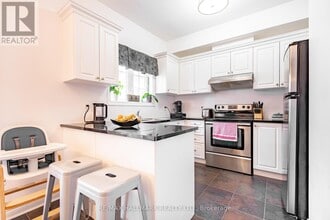 67 Enroutes St in Toronto, ON - Building Photo - Building Photo