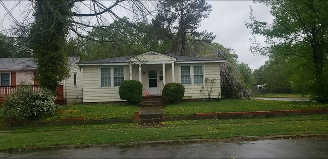 property at 302 Elm St