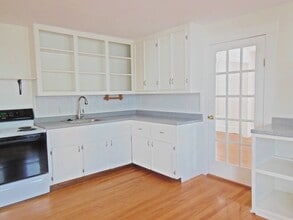 90 Lothrop St in Beverly, MA - Building Photo - Building Photo