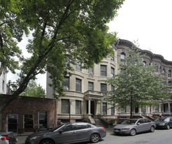 465 4th St Apartments