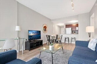 465 Washington Blvd, Unit ID1042374P in Jersey City, NJ - Building Photo - Building Photo