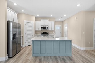 201 Lyla Ln in Crestview, FL - Building Photo - Building Photo