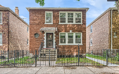 8635 S Colfax Ave-Unit -1 in Chicago, IL - Building Photo