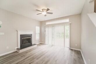 8733 Cinnabay Dr in Charlotte, NC - Building Photo - Building Photo