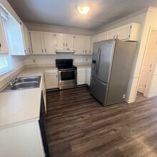 2700 Thackery Rd in Greenville, NC - Building Photo - Building Photo