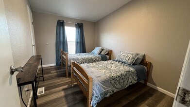 6009 Las Flores Ave in Inyokern, CA - Building Photo - Building Photo