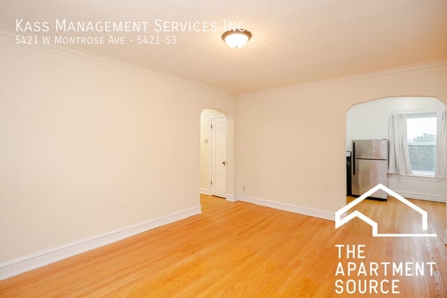 5421 W Montrose Ave in Chicago, IL - Building Photo - Building Photo