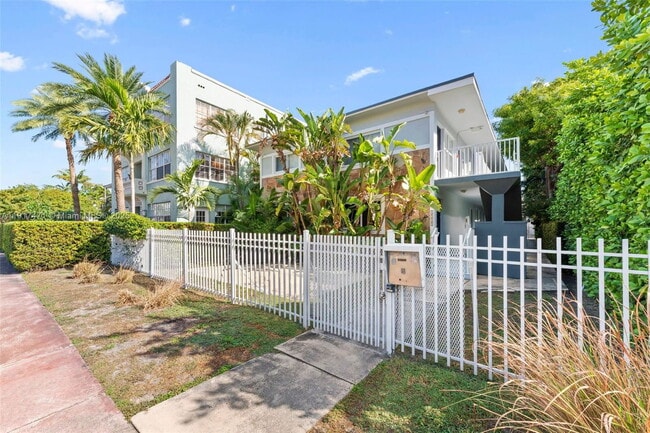 property at 1515 West Ave