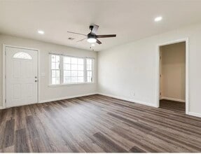 2813 Pembroke Terrace in Oklahoma City, OK - Foto de edificio - Building Photo
