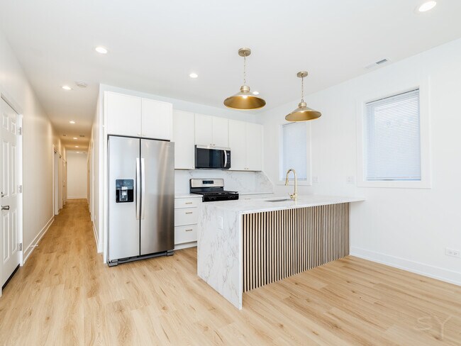6048 S Eberhart Ave in Chicago, IL - Building Photo - Building Photo