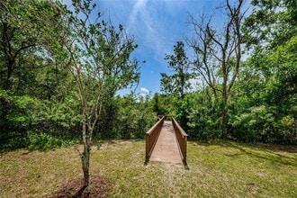 4304 Deermont Cir in Tampa, FL - Foto de edificio - Building Photo