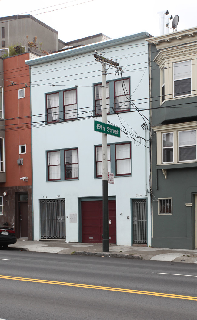 766-770 S Van Ness Ave in San Francisco, CA - Foto de edificio - Building Photo